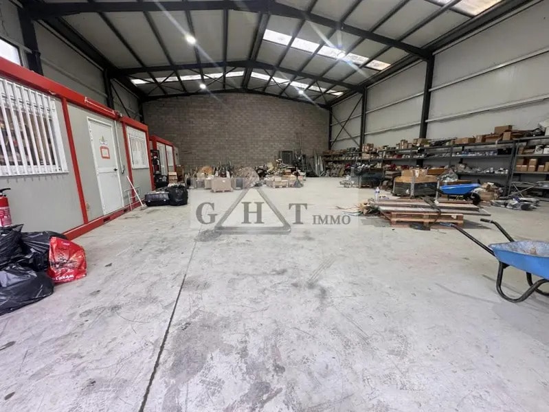 Industrial in Vigneux-sur-Seine to rent Building Photo- Image 1 of 6