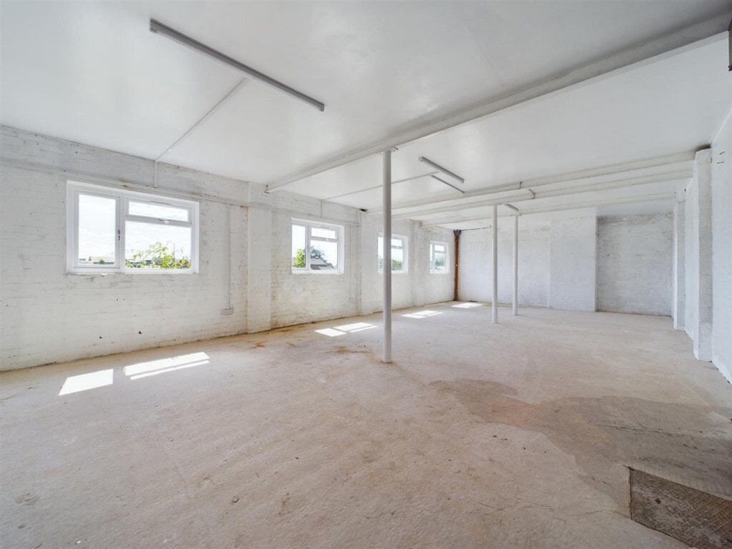3 Bridge St, Stourport On Severn to rent Interior Photo- Image 1 of 3