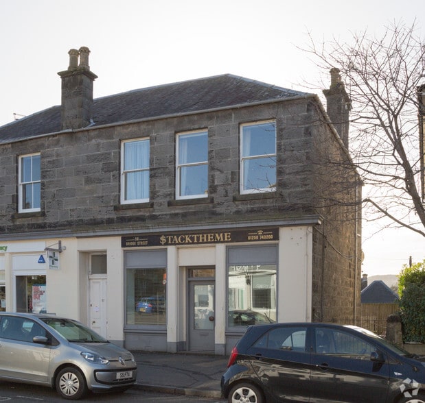 59 Bridge St, Dollar for sale - Primary Photo - Image 1 of 1