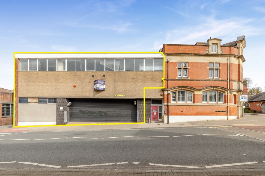 1 Lancaster Rd, Hinckley for sale - Primary Photo - Image 1 of 2