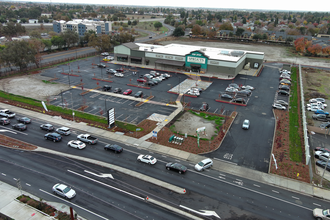 1434-1454 E Main St, Woodland, CA for rent Building Photo- Image 1 of 2