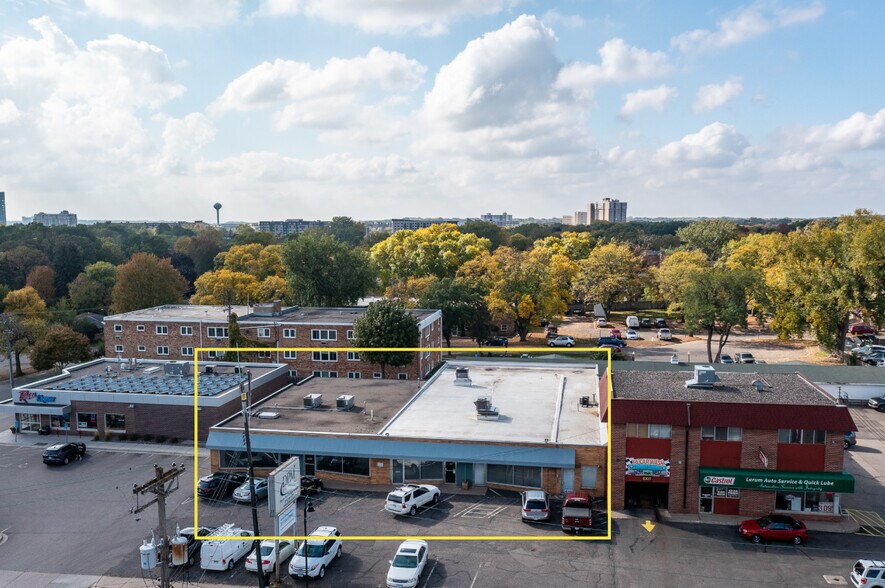 64366442 Penn Ave S, Richfield 55423 UK