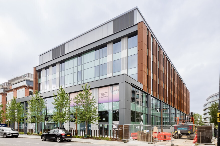 Manbre Rd, London to rent - Primary Photo - Image 1 of 6