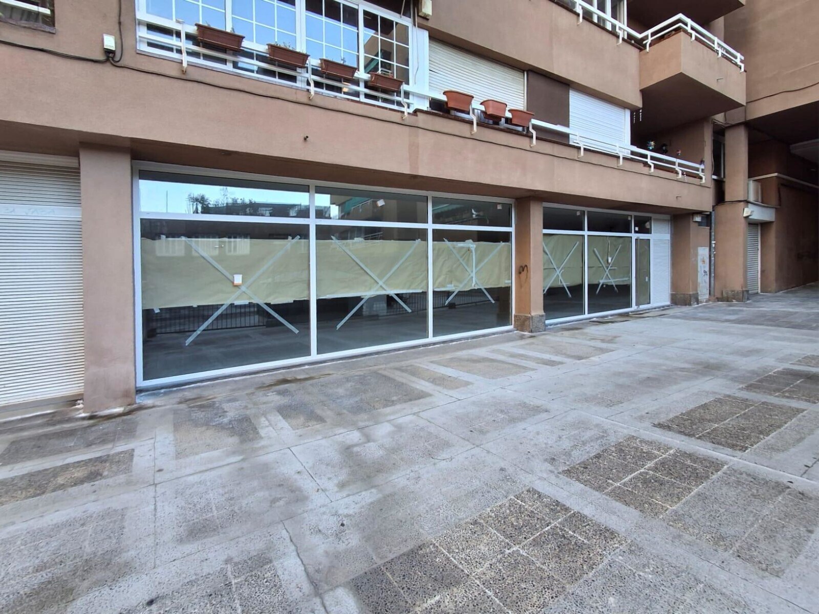Retail in Mataró, Barcelona to rent Primary Photo- Image 1 of 2