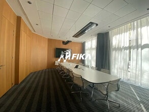 Office in Toulouse to rent Building Photo- Image 2 of 11