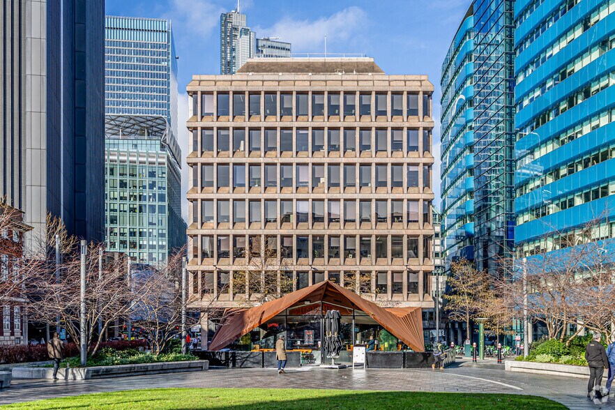 22-30 Dukes Pl, London to rent - Primary Photo - Image 2 of 6