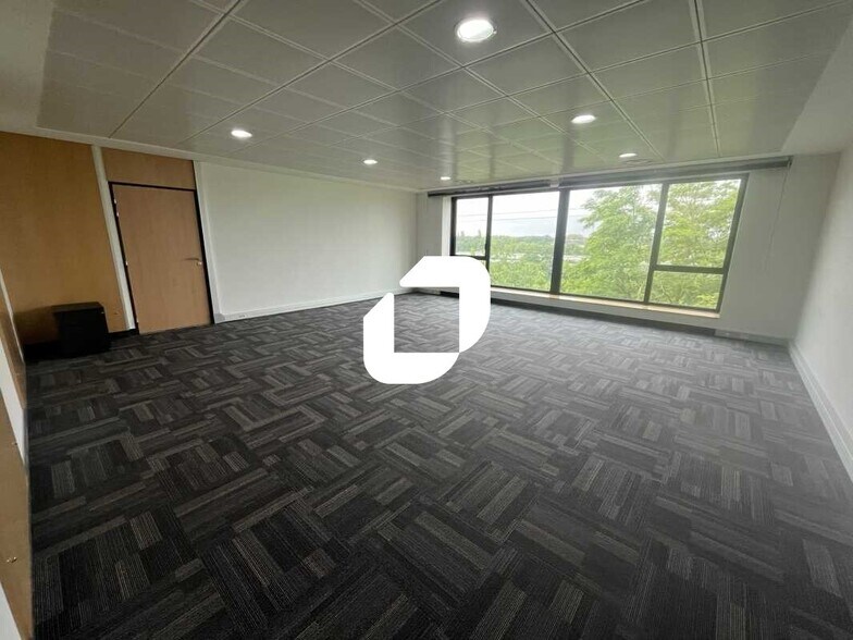 Office in Évry-Courcouronnes for sale - Interior Photo - Image 2 of 14