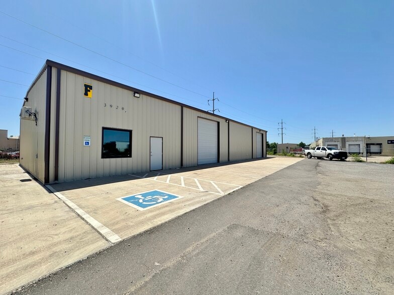 3920 NW 39th St, Oklahoma City, OK for sale - Building Photo - Image 1 of 1