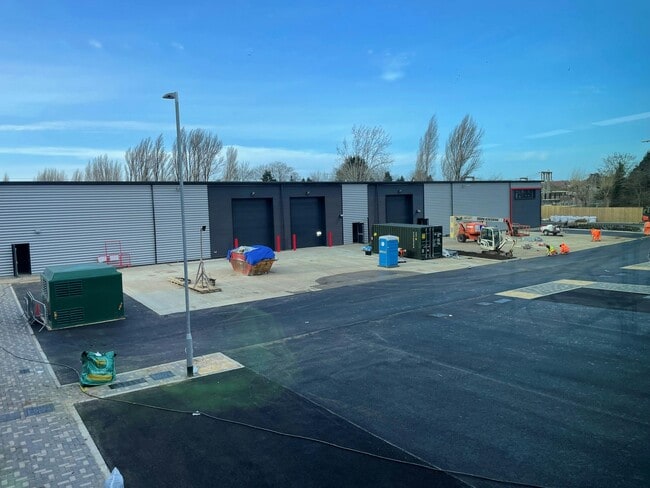 More details for 706-707 Stirling Rd, Slough - Industrial to Rent