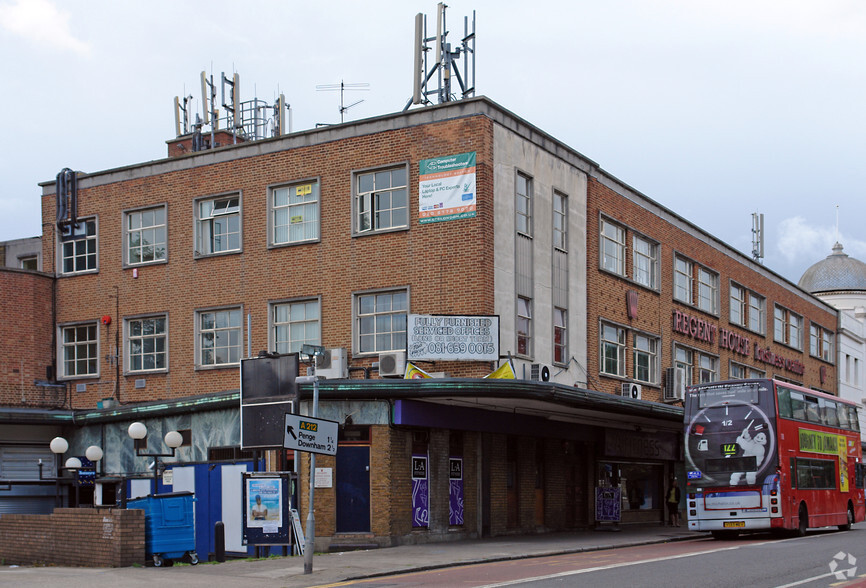 291-307 Kirkdale, London for rent - Building Photo - Image 2 of 4