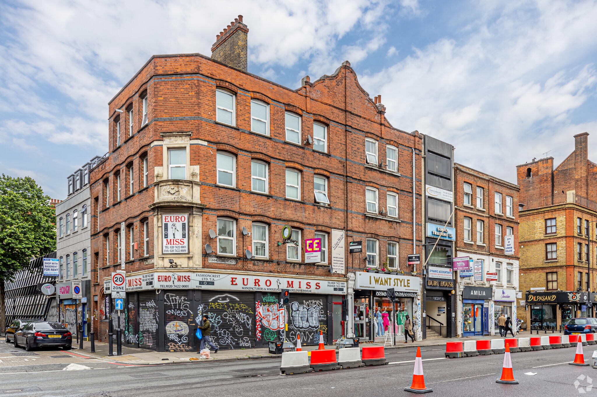 99-101 Commercial Rd, London to rent Primary Photo- Image 1 of 65