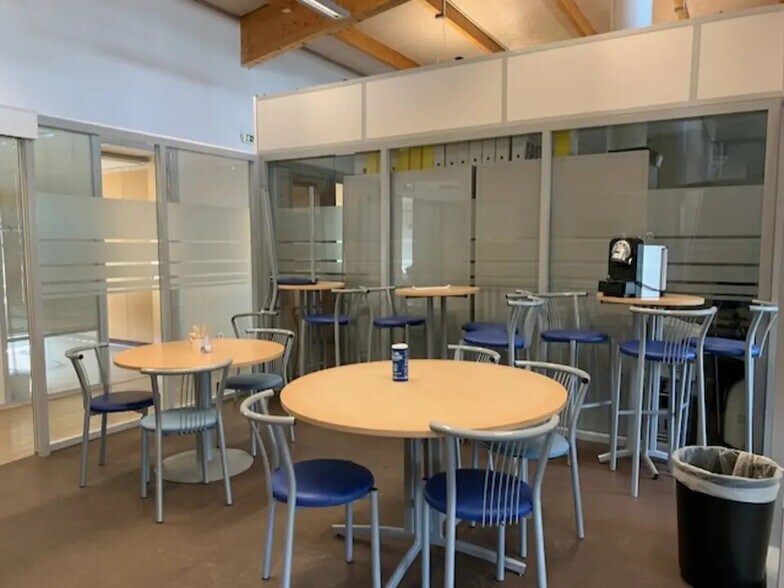 Office in Avignon to rent - Interior Photo - Image 3 of 10