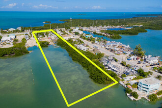 13759 Overseas Hwy, Marathon, FL for sale Primary Photo- Image 1 of 1