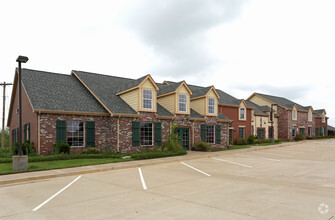 2400-2416 W Detroit St, Broken Arrow, OK for rent Building Photo- Image 1 of 36