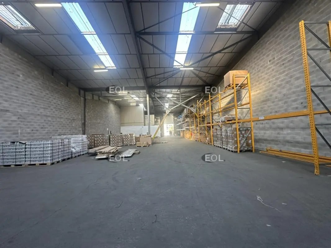 Industrial in Marseille to rent Interior Photo- Image 1 of 5