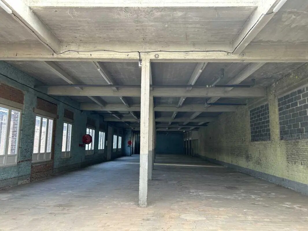 Office in Wattrelos to rent Interior Photo- Image 1 of 5