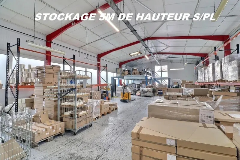 Vente Entrepôt 1 100 m² - Photo 1