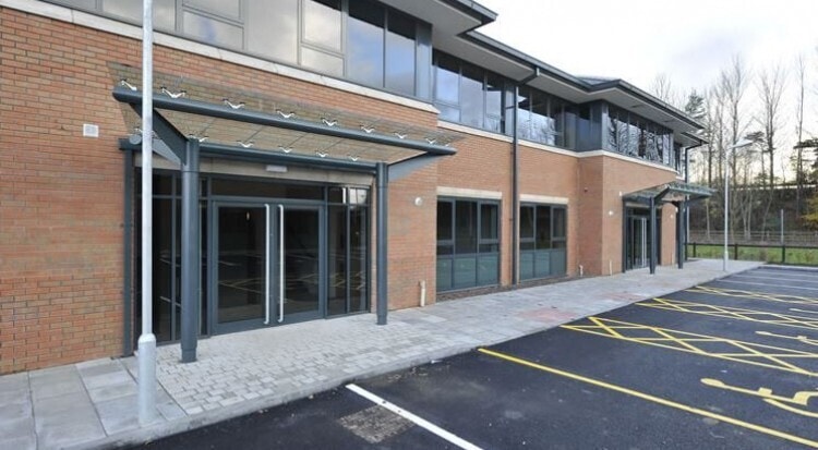 5-6 Earls Rd, Grangemouth to rent - Building Photo - Image 2 of 11