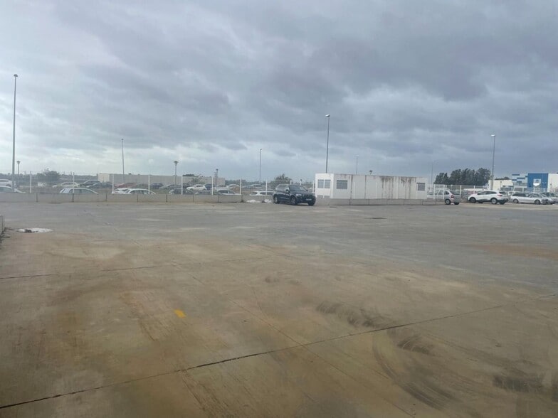 Polígono Parque Logístico, 4, Carmona, Sevilla to rent - Building Photo - Image 2 of 31