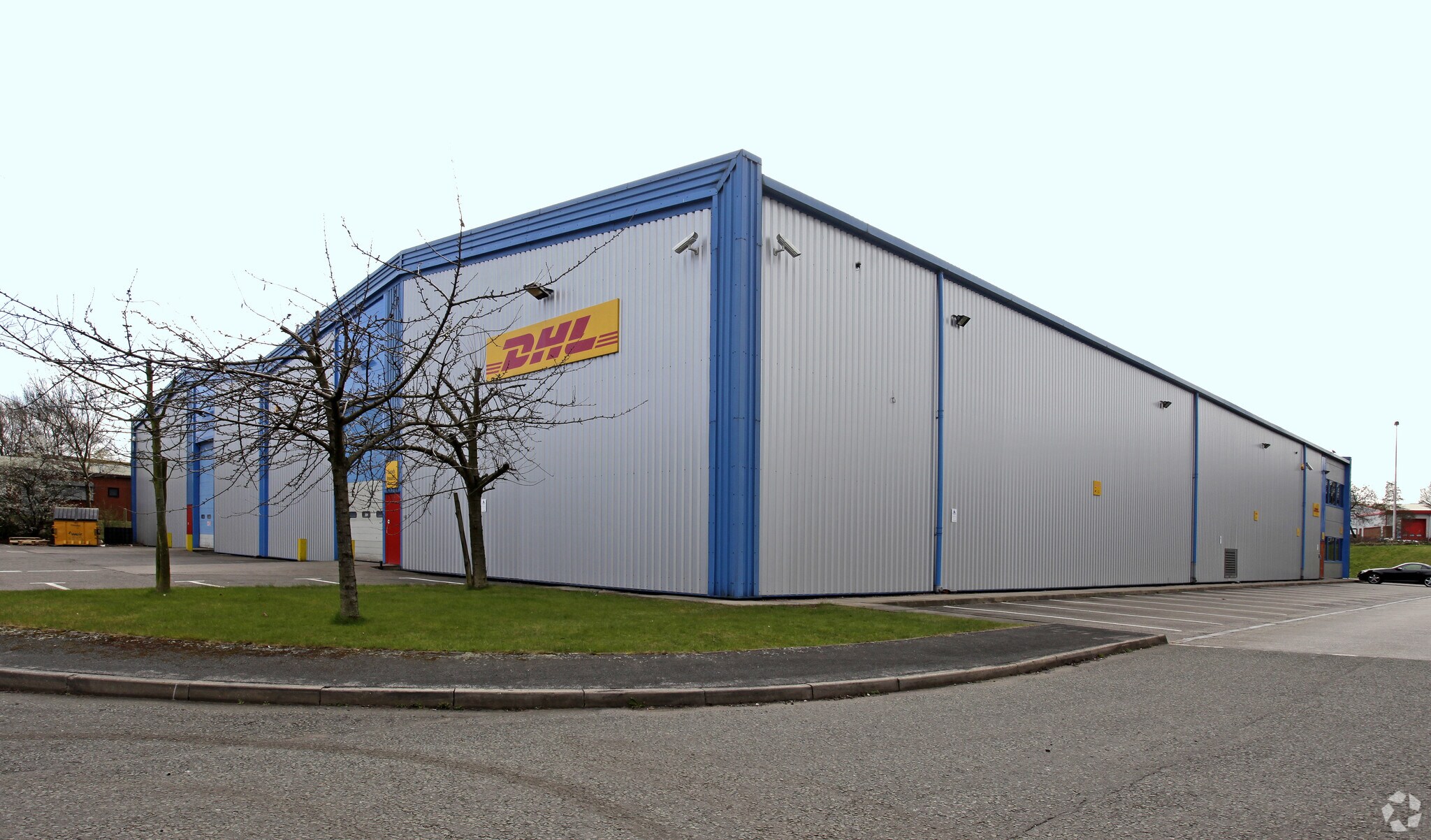 Crystal Dr, Smethwick to rent Building Photo- Image 1 of 2