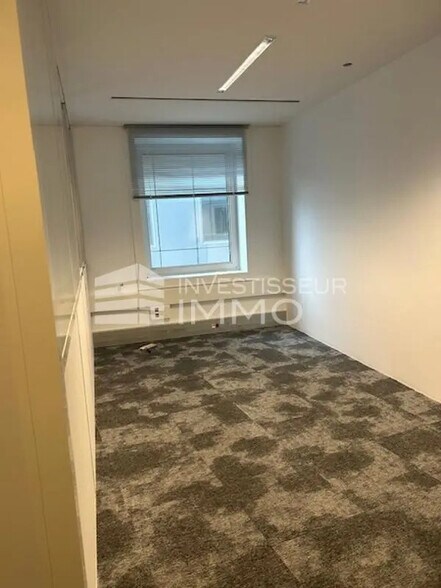 Office in Puteaux to rent - Building Photo - Image 3 of 4