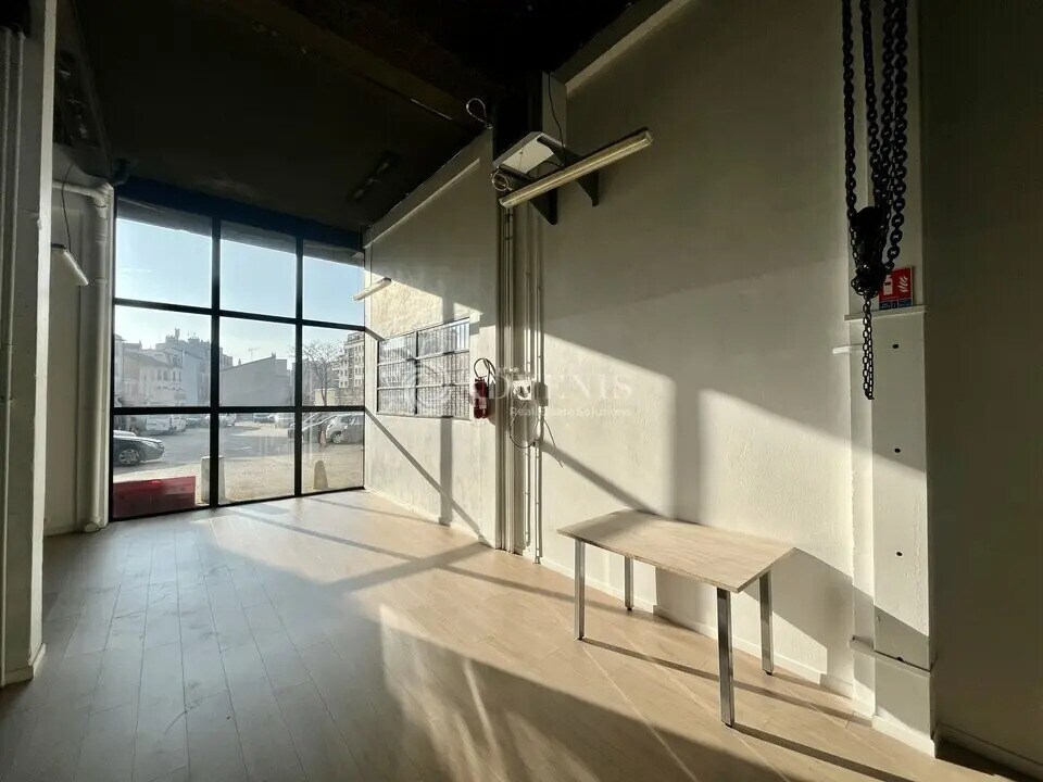 Office in Boulogne-Billancourt to rent Interior Photo- Image 1 of 6