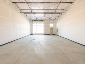 3747 W Parkway Blvd, West Valley City, UT to rent Interior Photo- Image 2 of 4