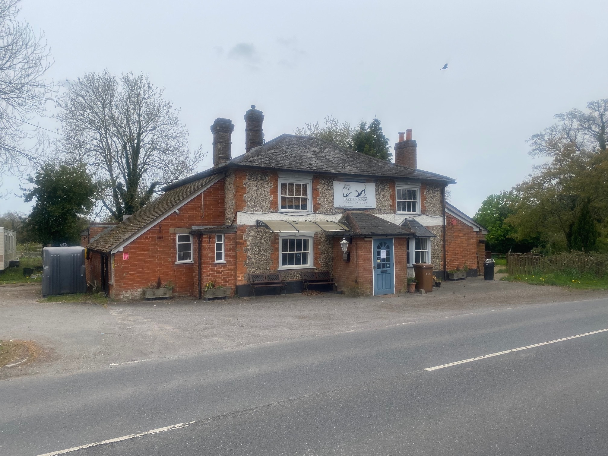 The Hare & Hounds, Charlton Down, Andover for sale Primary Photo- Image 1 of 7