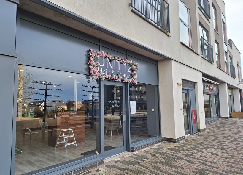 Long Down Ave, Bristol to rent - Primary Photo - Image 1 of 2