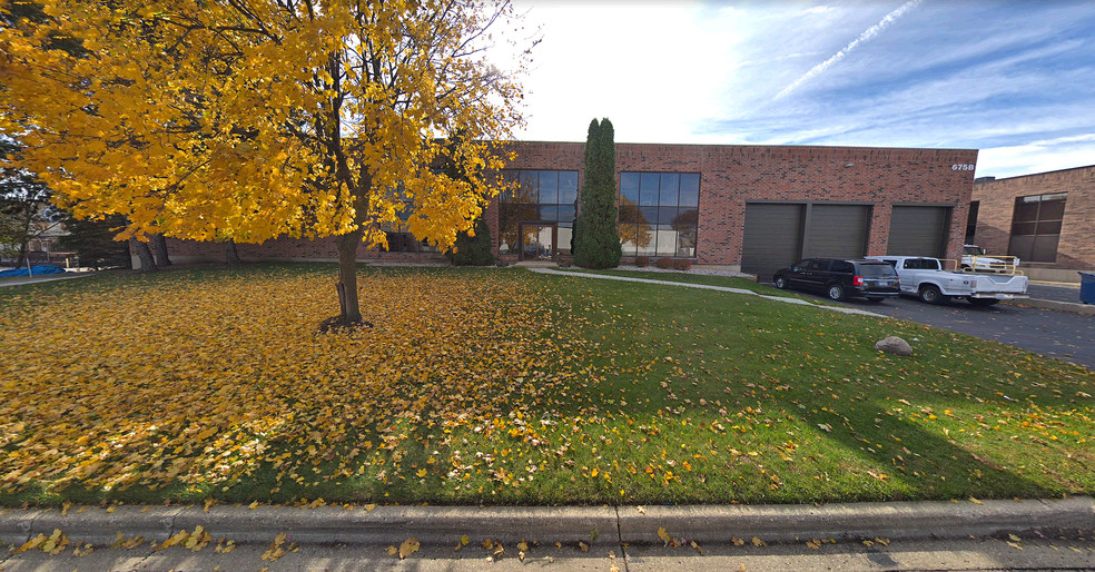 675 Industrial Dr, Cary, IL for sale - Building Photo - Image 1 of 1