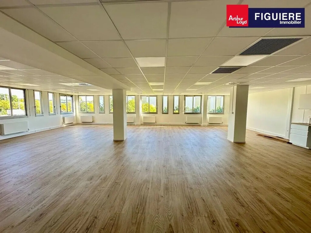 Location Bureaux 125 m² à 140 m² - Photo 1