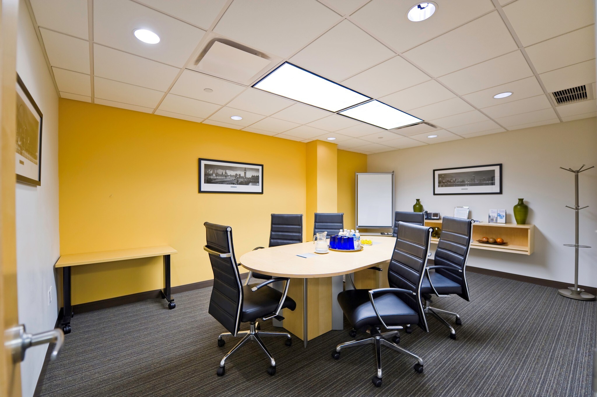 100 Church St, New York, NY to rent Interior Photo- Image 1 of 5