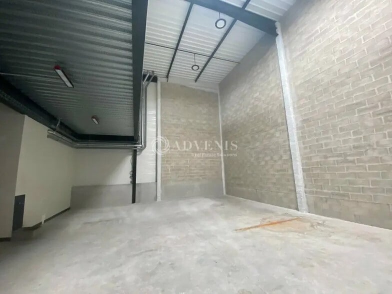 Light Industrial in Les Pavillons-sous-Bois to rent - Building Photo - Image 3 of 8
