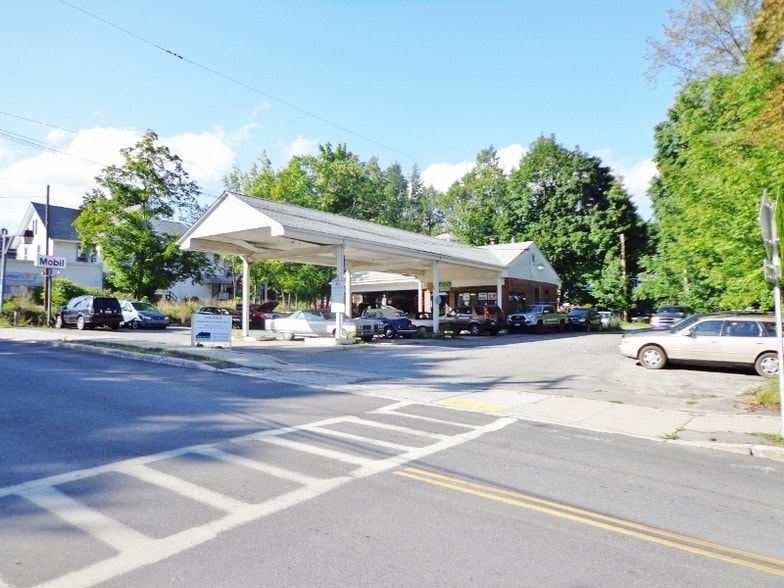 39 Mill Hill Rd, Woodstock, NY 12498 UK