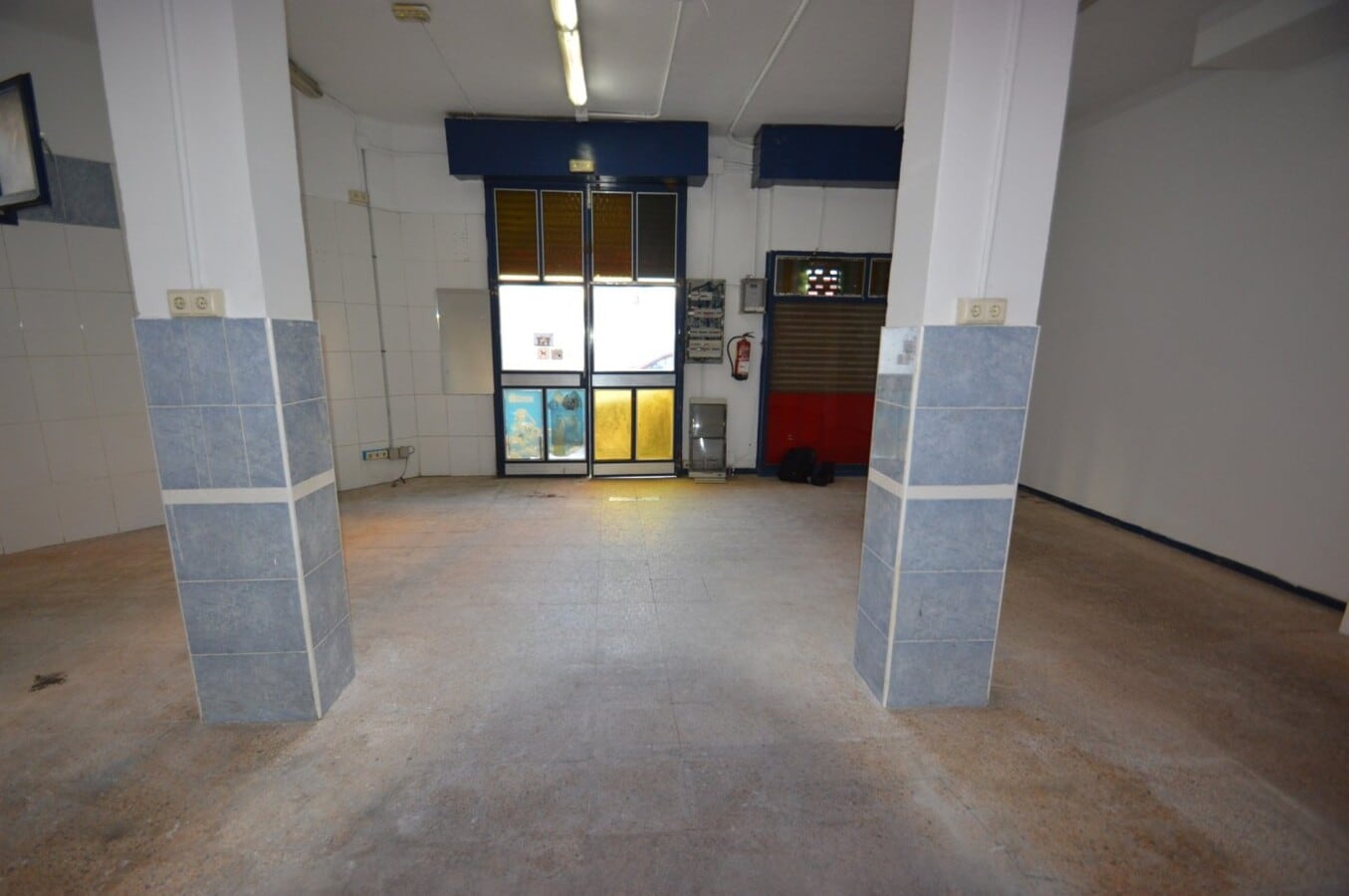 Santa Coloma de Gramenet, BAR 08923 - Unit - - - Interior Photo - Image 2 of 15