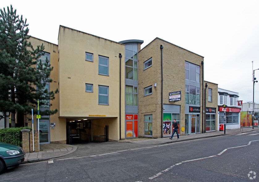 82-84 High St, Hampton for sale - Primary Photo - Image 1 of 1