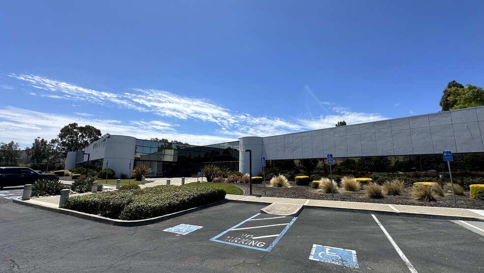 46305-46335 Landing Pky, Fremont, CA for sale - Building Photo - Image 1 of 9