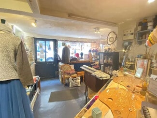 More details for 12 Rue Trousseau, Paris - Retail for Sale