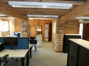 Coventry Rd, Sharnford to rent Interior Photo- Image 2 of 3