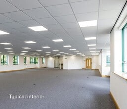 Cores End Rd, Bourne End to rent Interior Photo- Image 1 of 2