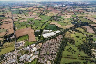 Towcester Rd, Towcester to rent Building Photo- Image 2 of 4