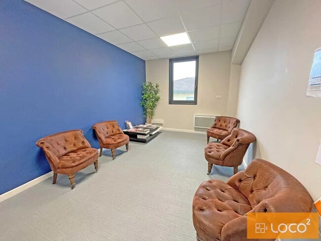 Location Bureaux 14 m² à 161 m²