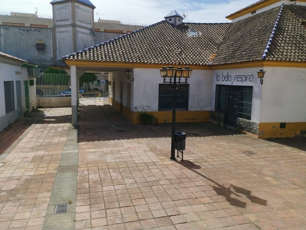 Calle San Juan, Mairena del Aljarafe, Sevilla for sale Building Photo- Image 1 of 3