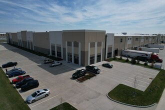 1201 Tradeport, Granite City, IL for rent Building Photo- Image 1 of 5