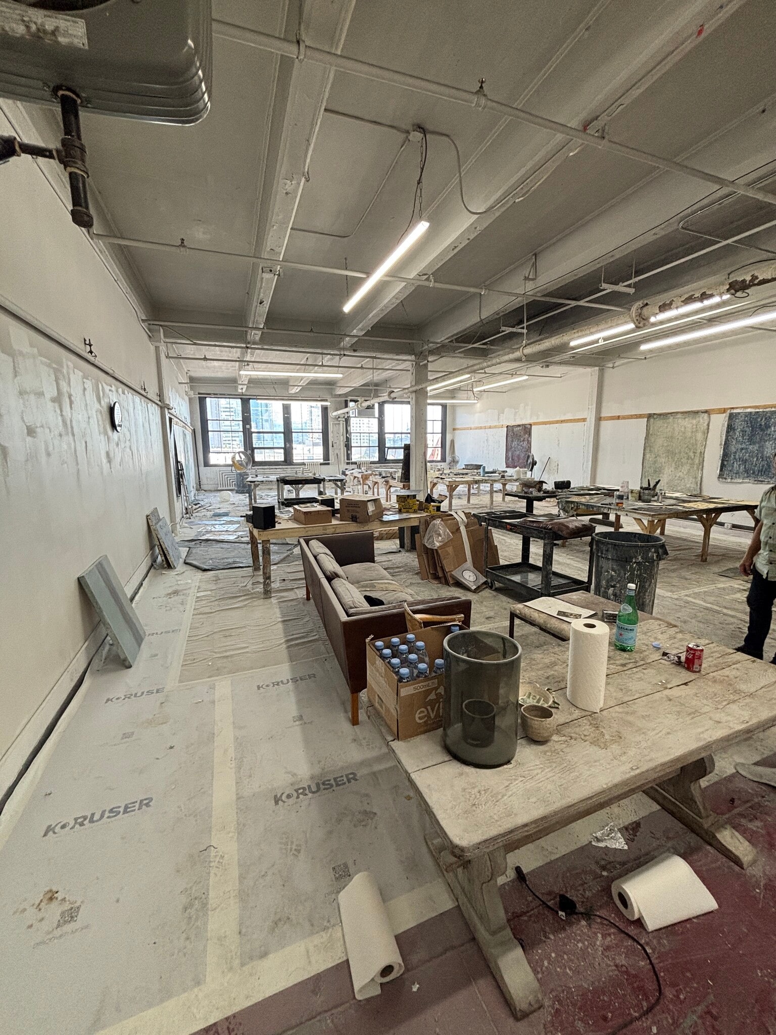 44-02 11th St, Long Island City, NY to rent Interior Photo- Image 1 of 9