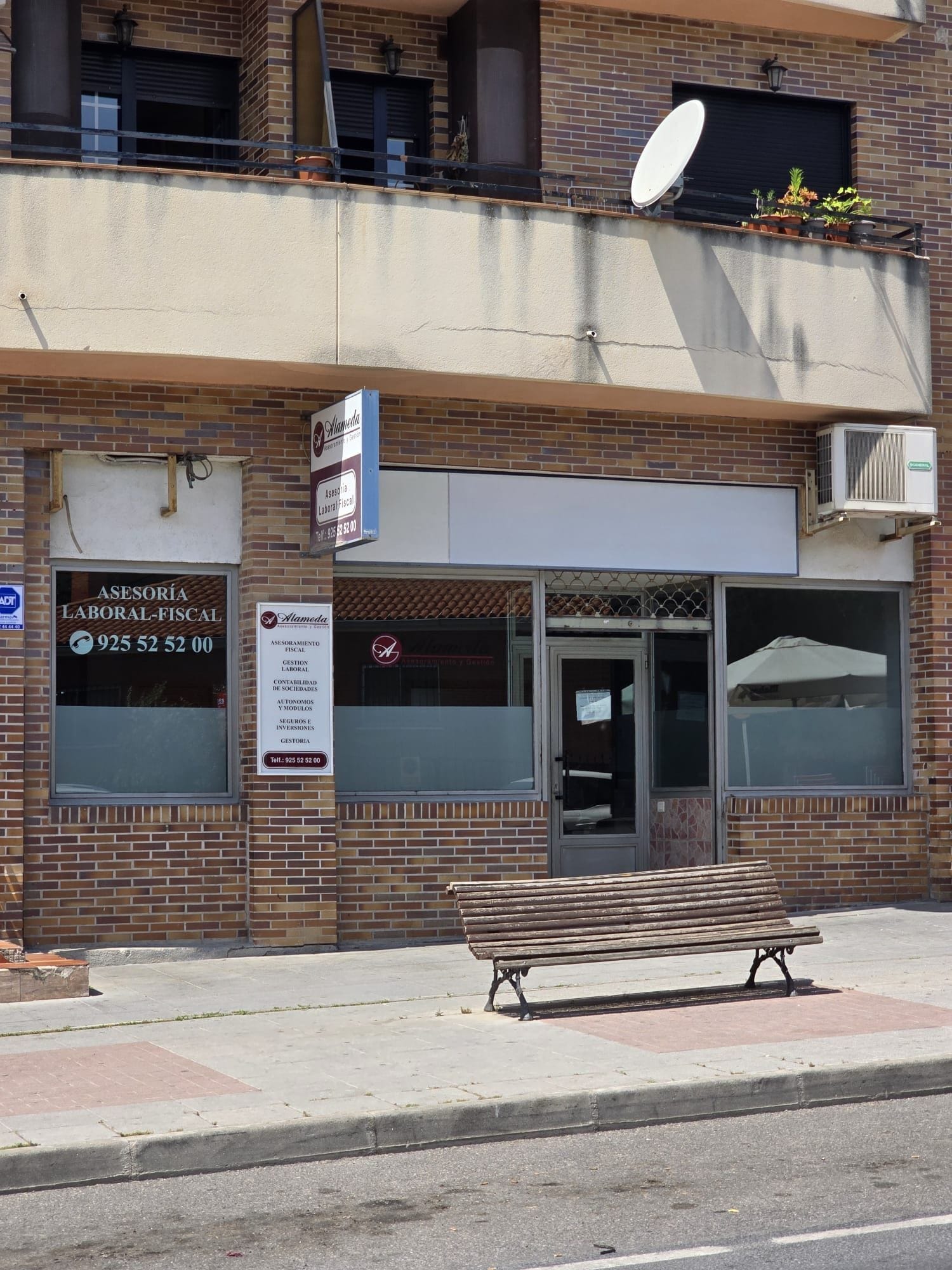 Retail in Yuncos, Toledo to rent Interior Photo- Image 1 of 10