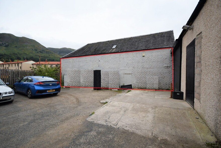 Hill St, Tillicoultry for rent - Building Photo - Image 2 of 2