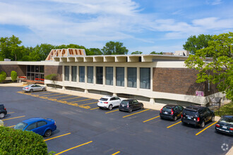 7301-7337 N Lincoln Ave, Lincolnwood, IL for rent Building Photo- Image 1 of 6