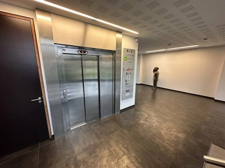 Office in Strasbourg to rent - Building Photo - Image 2 of 6