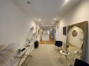 210 W 35th St, New York, NY for rent Interior Photo- Image 2 of 6